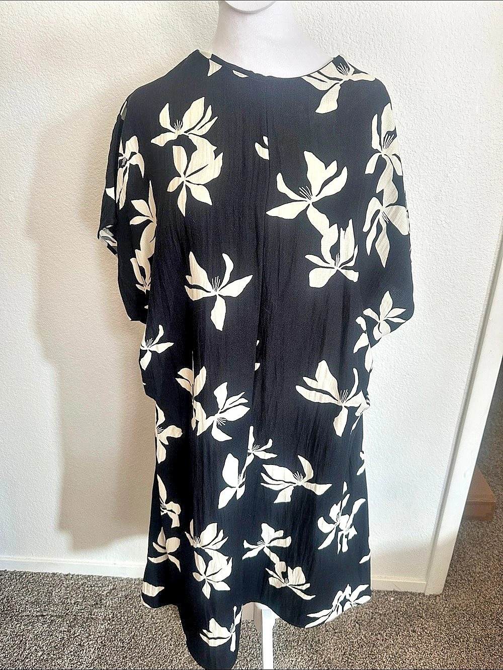 H&M Floral Mini Dress in Black & Cream Size XL